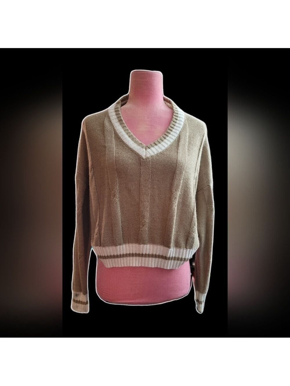 ROMWE Warm Brown V-Neck Cropped Sweater Sz Medium